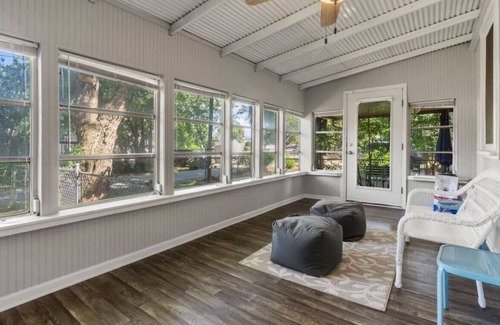 Dunean House | Charlotte's Webb-- Monthly Rental 3 mi to Downtown