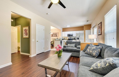 Charlotte House | Charlotte Townhome w/Deck: 18 Mi to Downtown!