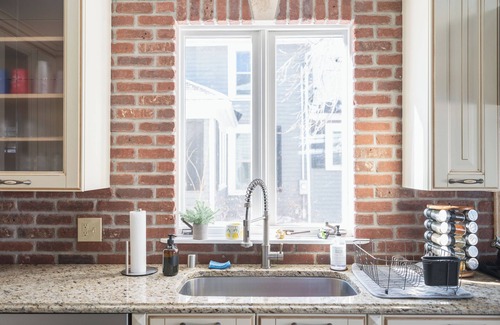 Lake Geneva House | Charm& Chic in DT Lake Geneva Flexible Home Rental