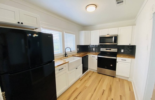 Mena House | Charm, Comfort and Style, walk to downtown Mena, AR