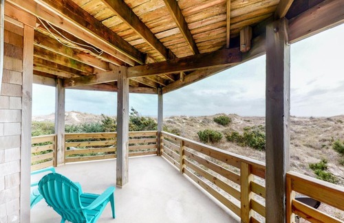 Hatteras House | Charma's Landmark