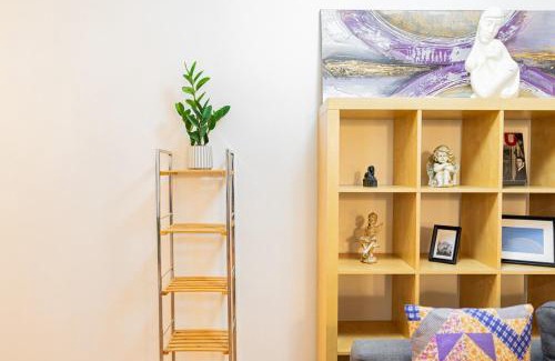 Milton Park Apartment | Charmant 1 BD a Mcgill Parking Gratuit