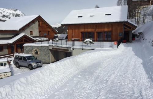 Valloire Apartment | Charmant 3 pièces 6 pers, 4* exposé ouest, proche télécabine du Crêt de la Brive à Valloire - FR-1-263-211