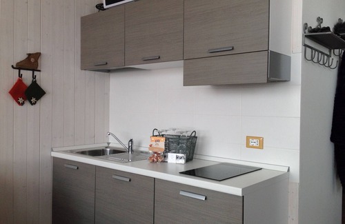 Cervinia Apartment | Charmant and romantic apartment just steps from the ski slopes, free Wi-Fi.
