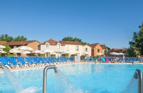 Monflanquin Apartment | Charmant Appartement Avec Piscine