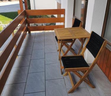 Lens Apartment | Charmant appartement balcon et parking