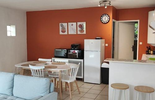 Lambesc Apartment | Charmant bas de villa