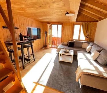 Schwanden bei Brienz Apartment | Charmant Chalet mit See und Bergsicht