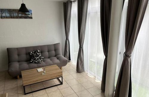 Cenon Apartment | Charmant Duplex Bordeaux - Place de Parking Privée - Tram