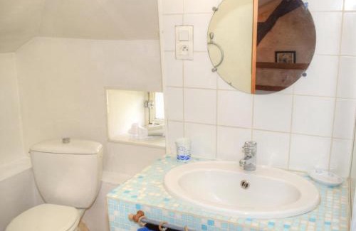 Cheille House | Charmant gîte paysan XIXe avec terrasse et jardin bordé par un ruisseau, à 1,5 km d'Azay-le-Rideau - FR-1-381-417