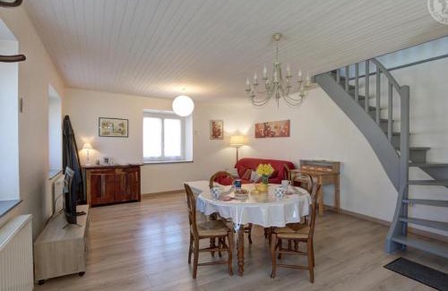 Marlhes House | Charmant Gîte Rénové avec Jardin Privatif, Wifi inclus - FR-1-496-331