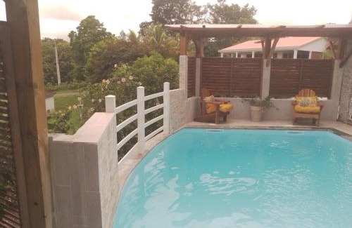 Saint-Joseph Apartment | Charmant haut de villa 8 minutes de l'Hôpital de la Meynard