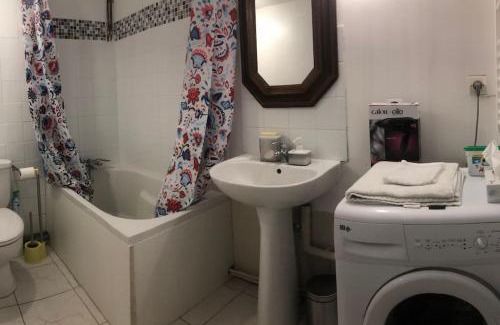 Deville-les-Rouen Apartment | Charmant logement à Déville proche université