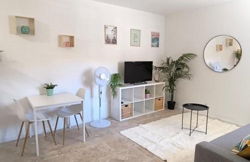 Murviel-les-Beziers Apartment | Charmant Studio à 30min des Plages