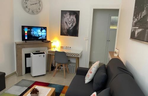 Vanves Apartment | Charmant Studio climatisé Paris Expo Porte de Versailles - Dôme de Paris - proche des transports