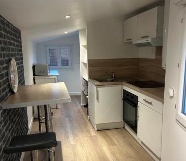 Orsay Apartment | Charmant studio pour 2 personnes à Orsay
