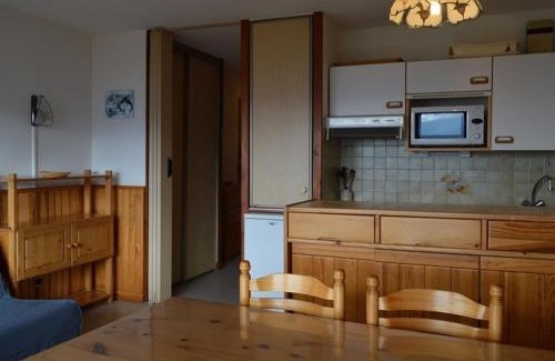 Font-Romeu-Odeillo-Via Apartment | Charmant T2 Cabine avec balcon et parking à Font-Romeu - FR-1-580-12