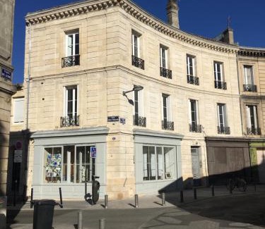 Saint Seurin - Fondaudege Apartment | Charmant T2 Place de Lerme