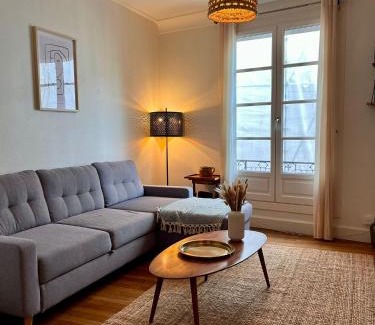 Downtown Angers Apartment | Charmant Triplex, T4 Hyper Centre Angers