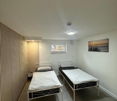 Misburg - Nord Apartment | Charmante 2 Zimmer Souterrain