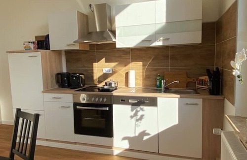 Emden Apartment | Charmante Altbauwohnung an der Kesselschleuse 2