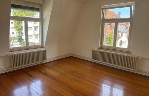 Oerlikon House | Charmante Altbauwohnung an zentraler Lage