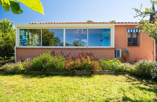 Les Bormettes House | Charmante Maison et Jardin proche plage et commerces