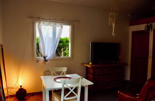 Bordeaux House | Charmante Maison, Cuisine Équipée, Joli Environ