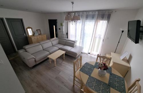 Bessan Villa | Charmante Maison avec Piscine