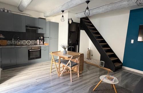 Lambesc Apartment | Charmante maison de village Lambesc