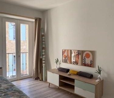 Lambesc Apartment | Charmante maison de village Lambesc