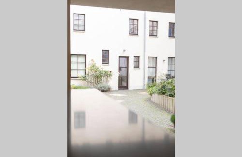Werder Apartment | Charmante, ruhige Ferienwohnung mit Balkon