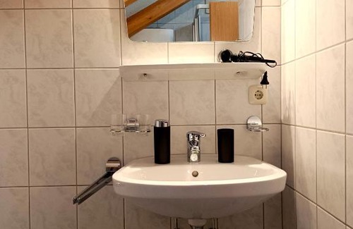 Hoetting Apartment | Charmante, ruhige Wohnung in Innsbruck