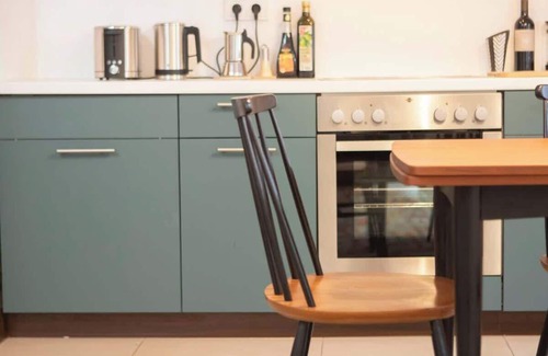 Werder Apartment | Charmante und ruhige Ferienwohnung mit Balkon