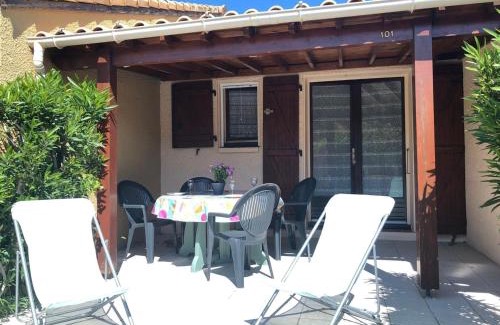 La Franqui Villa | Charmante Villa T2 Mezzanine avec Piscine, Terrasse et Parking - Plage à Proximité - FR-1-81-370