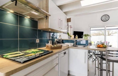 La Chaume House | Charme de la plage des Sables by Interhome