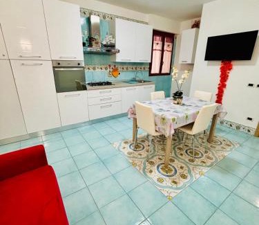Sperlonga House | CHARME HOUSE - Vicino al mare a Sperlonga centro