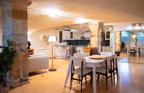 Teilhard Apartment | Charme rare sous les voûtes