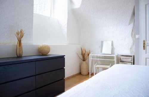 Teilhard Apartment | Charme rare sous les voûtes