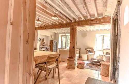 Pezens House | Charme Zen Ecrin de verdure Fraîcheur Spa en juillet