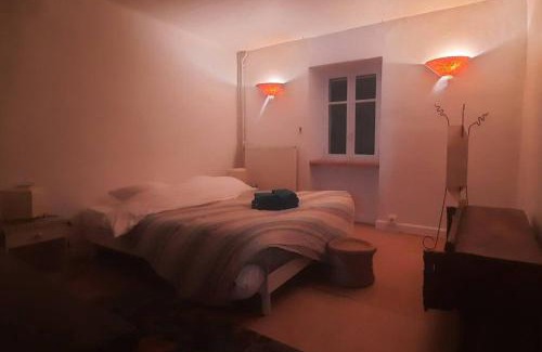 Pezens House | Charme Zen Ecrin de verdure Fraîcheur Spa en juillet