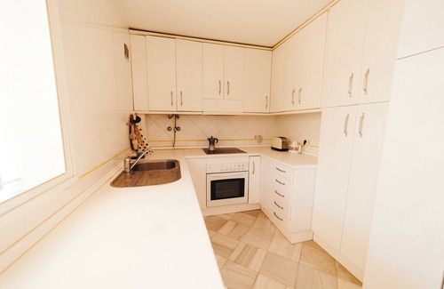 El Puerto de Santa Maria Ski Chalet | Charming 3-bedroom beachside chalet with WiFi & AC, in El Puerto de Santa María