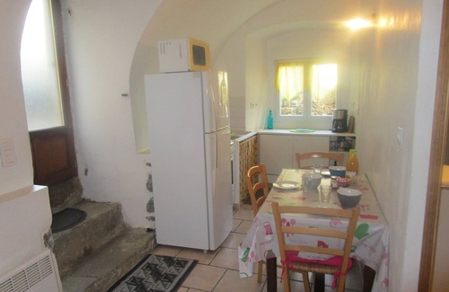 Santa-Reparata-di-Balagna Apartment | Charming little F2 in the heart of the village