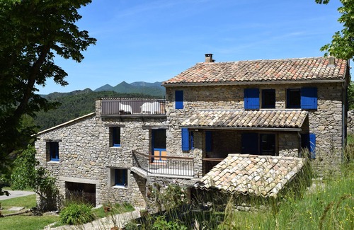 Chateauneuf-de-Bordette Villa | Charming gîte in the heart of nature in the Drôme Provençale with Jacuzzi near Nyons