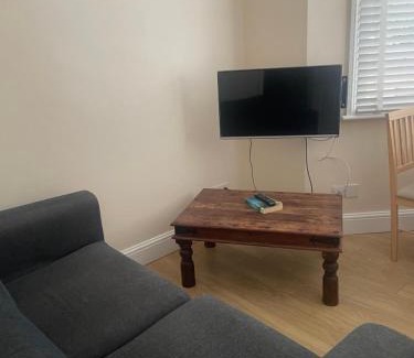 Parsons Green and Walham Apartment | Charming 1 Bed Apartment