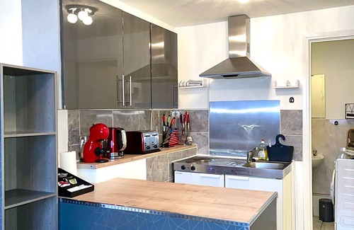 Chadwell Apartment | Charming 1-Bed loft Apartment in Romford