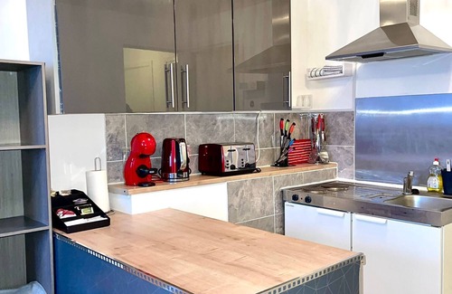 Chadwell Apartment | Charming 1-Bed loft Apartment in Romford