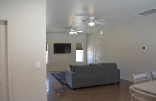 Lake Havasu City House | Charming 1-bedroom house with WiFi, AC in quaint Lake Havasu City