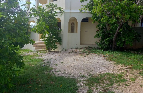 The Valley Apartment | Charming 1-bedroom apartment with AC and WiFi close to Little Bay beach Anguilla