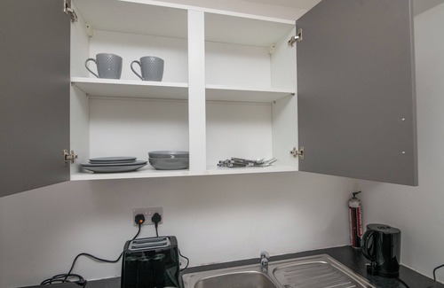 Shirley Apartment | Charming 1-bedroom apartment in Hall Green with WiFi access